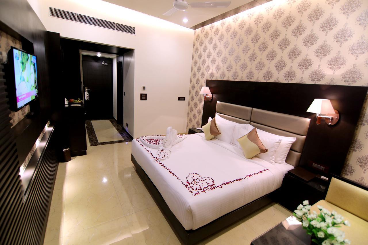 Hotel Grand Orchid Haridwar Exterior photo