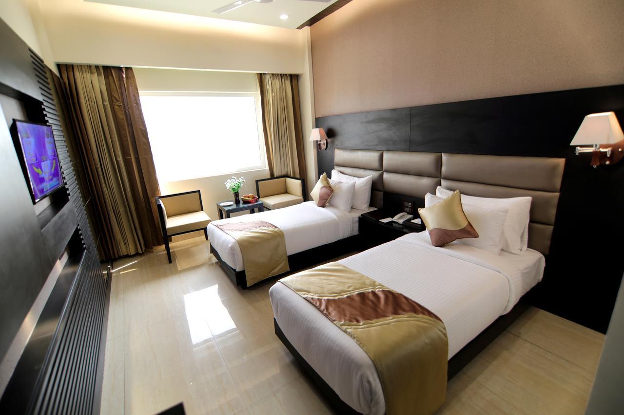 Hotel Grand Orchid Haridwar Exterior photo