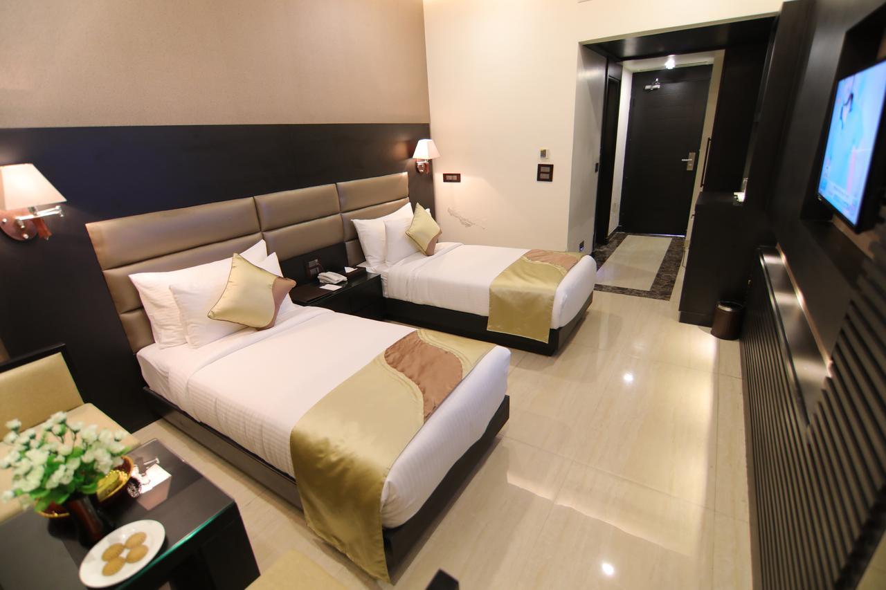Hotel Grand Orchid Haridwar Exterior photo